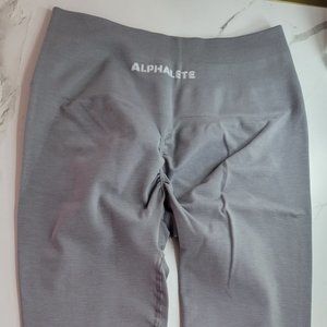 Alphalete Amplify leggings light grey